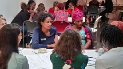 Gracias a la casilla de Fines Sociales de la renta más de 200 mil personas migrantes y refugiadas han recibido ayuda directa